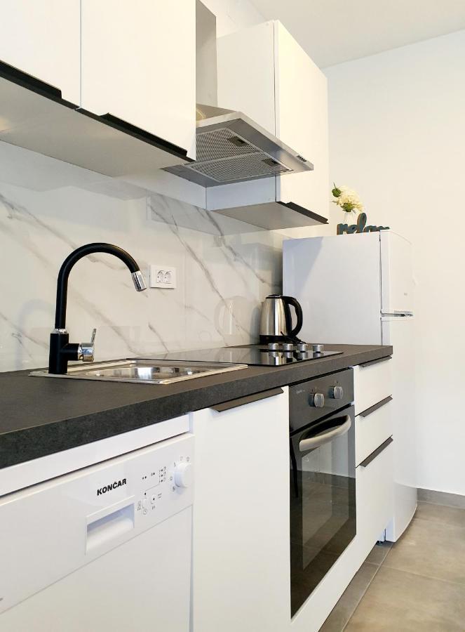 Sea Star Apartments 프예스차나 우발라 외부 사진