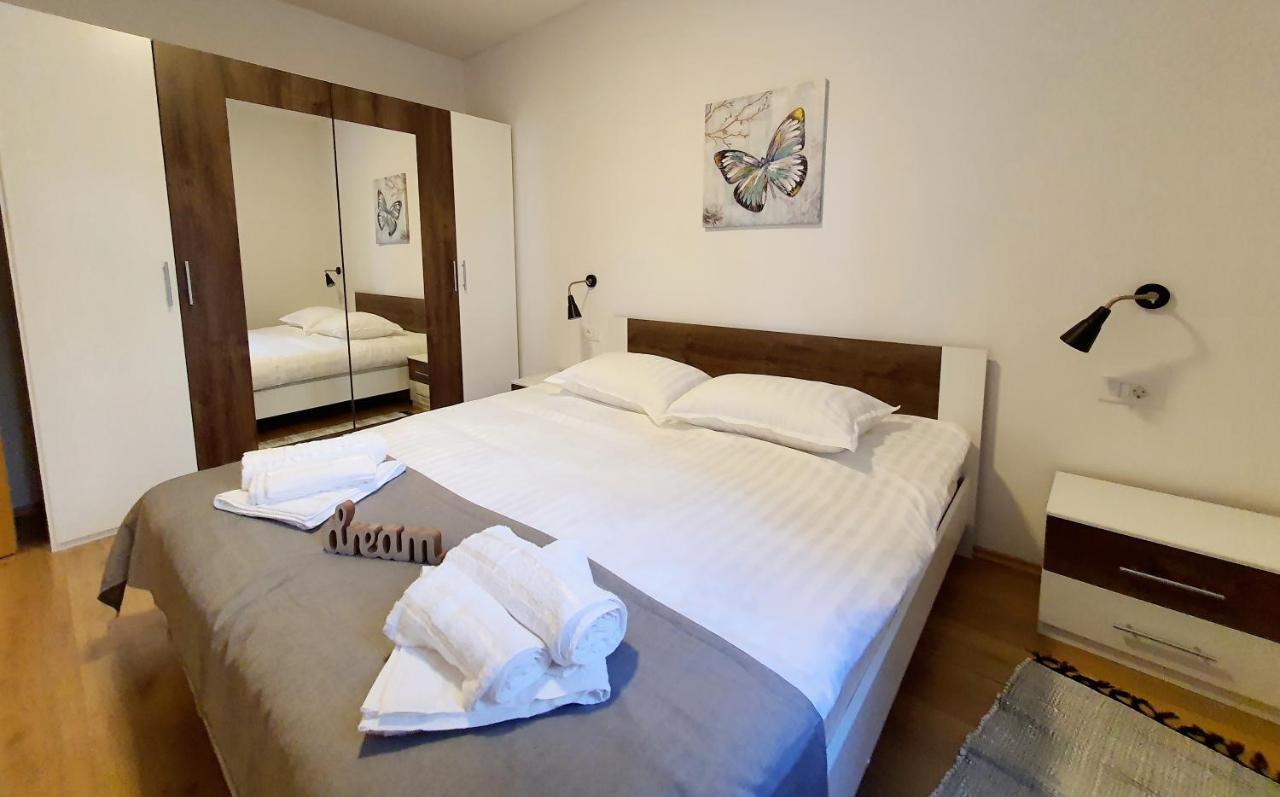 Sea Star Apartments 프예스차나 우발라 외부 사진
